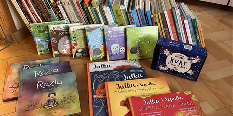 Powiększ grafikę: mamy-nowe-ksiazki-667457.jpg